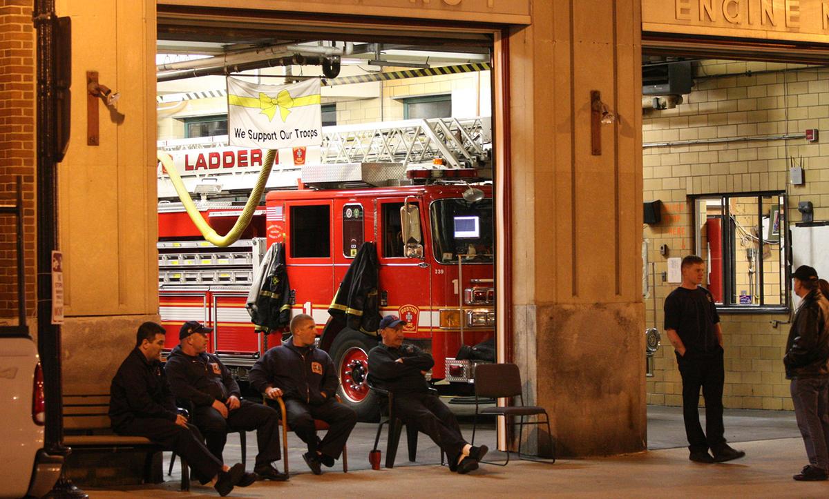 csdivakar's tweet card. The mind’s firefighters: stress triggers a rapid response to alarming messages, but takes it easy when the news is good