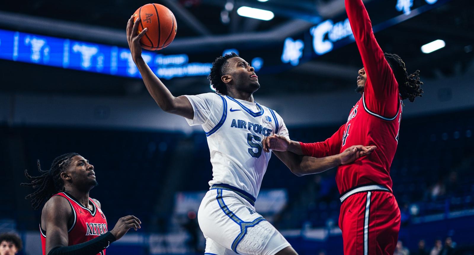 AF_MBB's tweet card. Ethan Taylor , a 2025 Air Force Academy graduate, and four-year letterwinner with the men's basketball program is currently playing for the Los Angeles Laker...