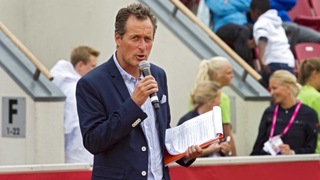 ruiarea's tweet card. KRÖNIKA. Vad har hänt med svensk tennis? Mer tennis utomhus och ett större eget ansvar, ber Peter Bengtsson om i veckans krönika. Av: Peter Bengtsson Peter Bengtsons har drygt 40 års erfarenhet som…
