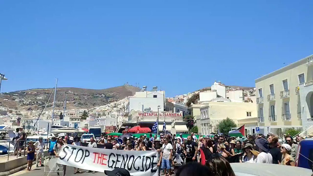TheCradleMedia's tweet card. A group of residents on the island of Syros organized the protest and said it was ‘unacceptable’ that Israeli tourists be welcomed as Palestinians suffer from starvation and war in Gaza