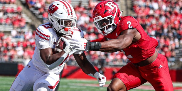 BobbyDeren's tweet card. The Rutgers linebacker position will have a different look this season.