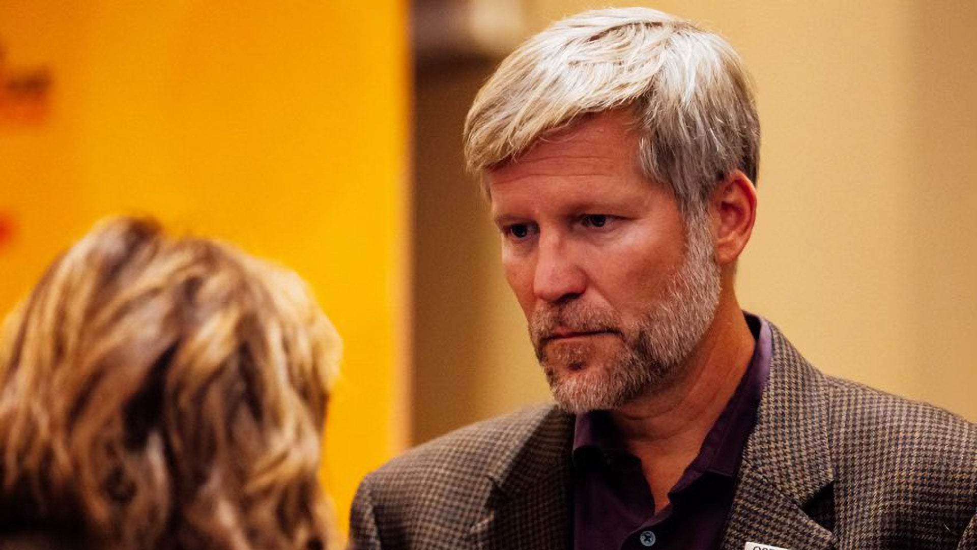 PinonPost's tweet card. Democrat Albuquerque Mayor Tim Keller has signed a sweeping executive order that effectively cements the city’s status as a “sanctuary”