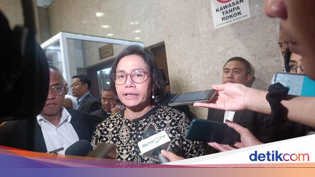 chenoa2104's tweet card. Menteri Keuangan Sri Mulyani Indrawati menekankan akan terus mengelola utang secara hati-hati dan terukur.