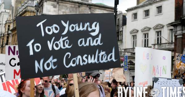 LabourHub's tweet card. As the UK Government extends the vote to 16 and 17 year olds, MPs warn that many young people believe politics is no longer offering anything for their lives