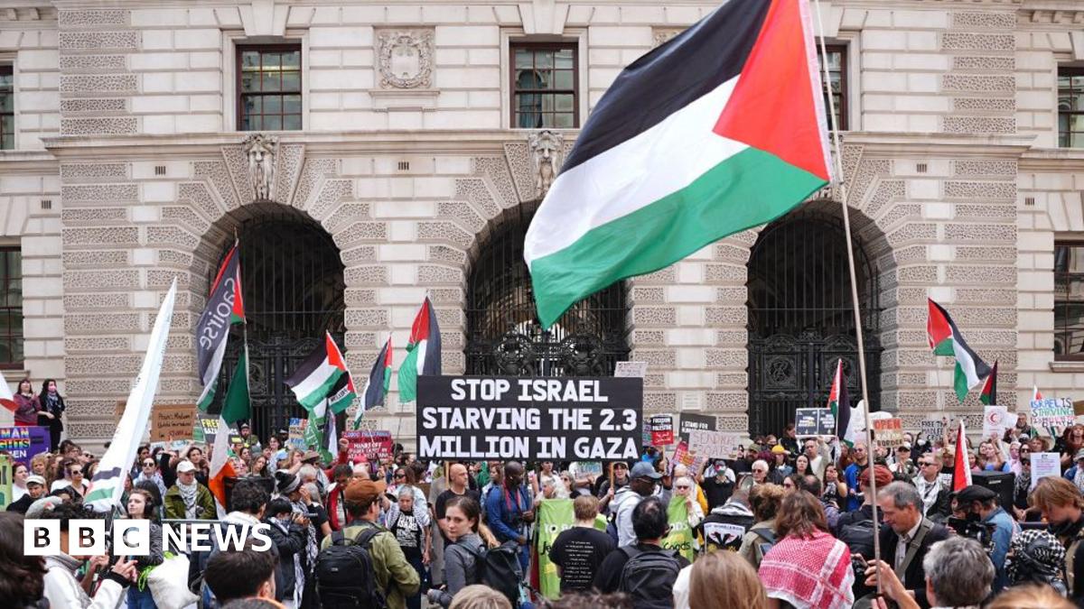 MGLattimer's tweet card. More than 300 Foreign Office staff had raised concerns about potential UK "complicity" in Israel's conduct in Gaza.