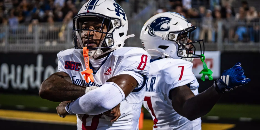 CMAnderson247's tweet card. PFF listed its highest-rated 'returning' cornerbacks in the Big 12 this season, and a pair of Mountaineers end up right at the top of the list. Could this be the year the secondary turns it around?