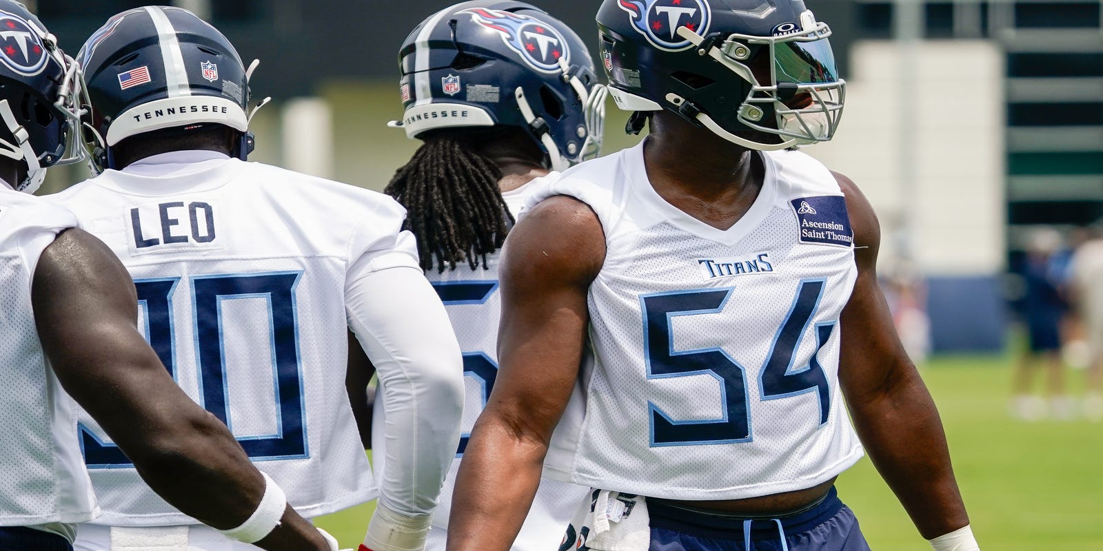 marcweiszer's tweet card. After signing with the Tennessee Titans in March, defensive lineman Lorenzo Carter is retiring from the NFL.