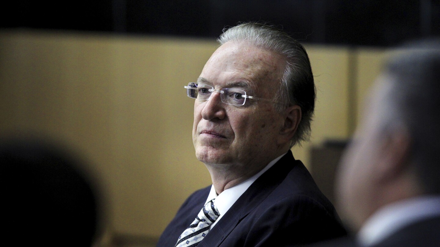g0dfr0y's tweet card. Prominent Miami defense lawyer Roy Black has died at the age of 80. Black was best known for winning an acquittal in the 1991 William Kennedy Smith rape trial.