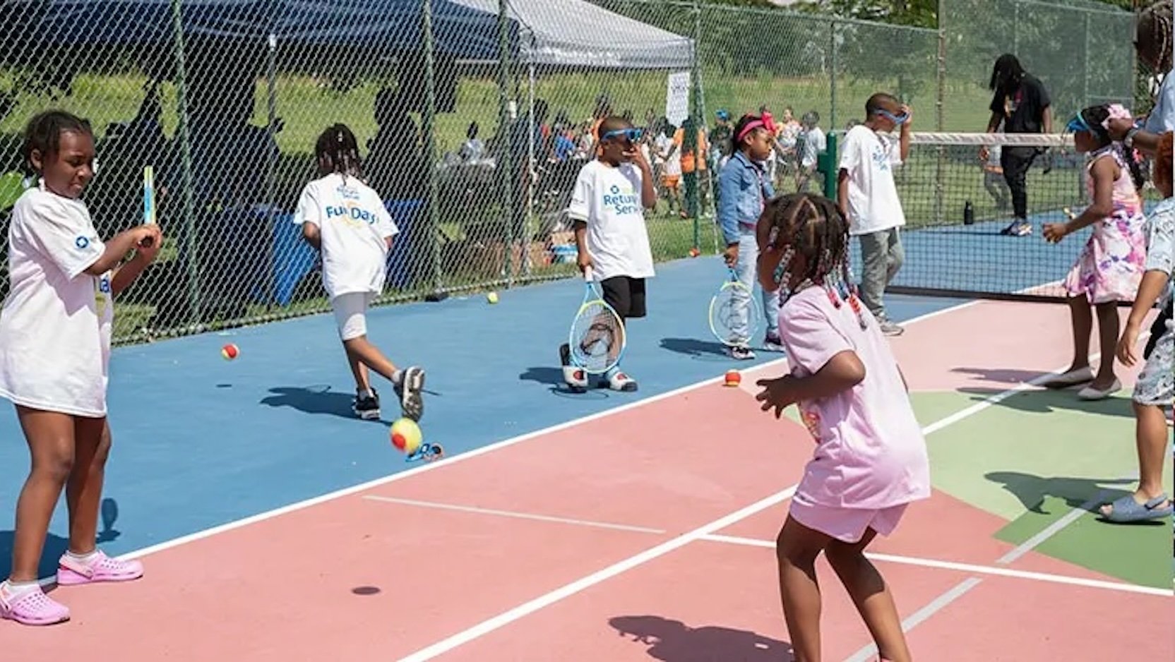 UChicagoMed's tweet card. Fifteen South Side and south suburban community organizations received $150,000 from Southland RISE to support summer programs focused on healing, mentorship and violence prevention for youth and...