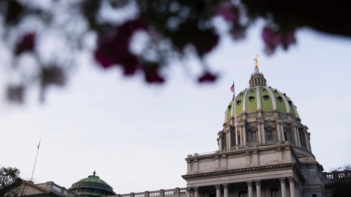 AngelasInk's tweet card. A new PA legislative session began with a compromise over leadership and rules in the closely divided state House.