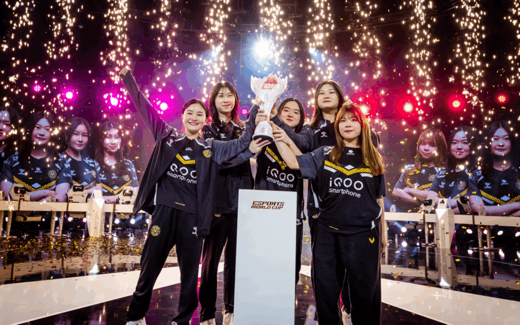 ReConectadosRC's tweet card. Con récord de audiencia y un alto nivel competitivo, el torneo celebrado en la Esports World Cup marcó un nuevo hito para la escena femenina de Mobile Legends.