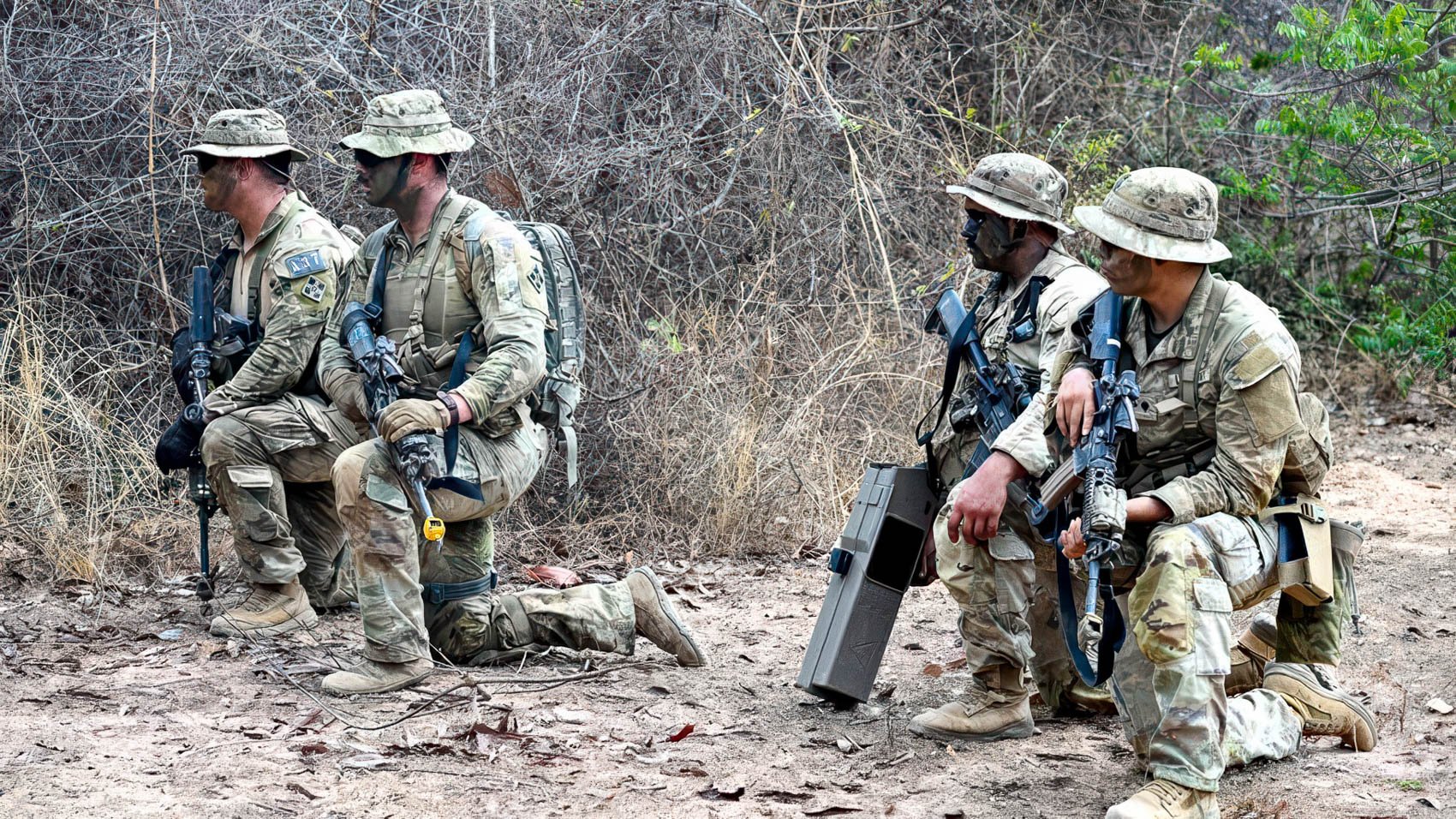 DroneXL1's tweet card. Building defenses that swat drones like flies without breaking the bank. A National Interest report dives into a Pentagon task force tackling drone