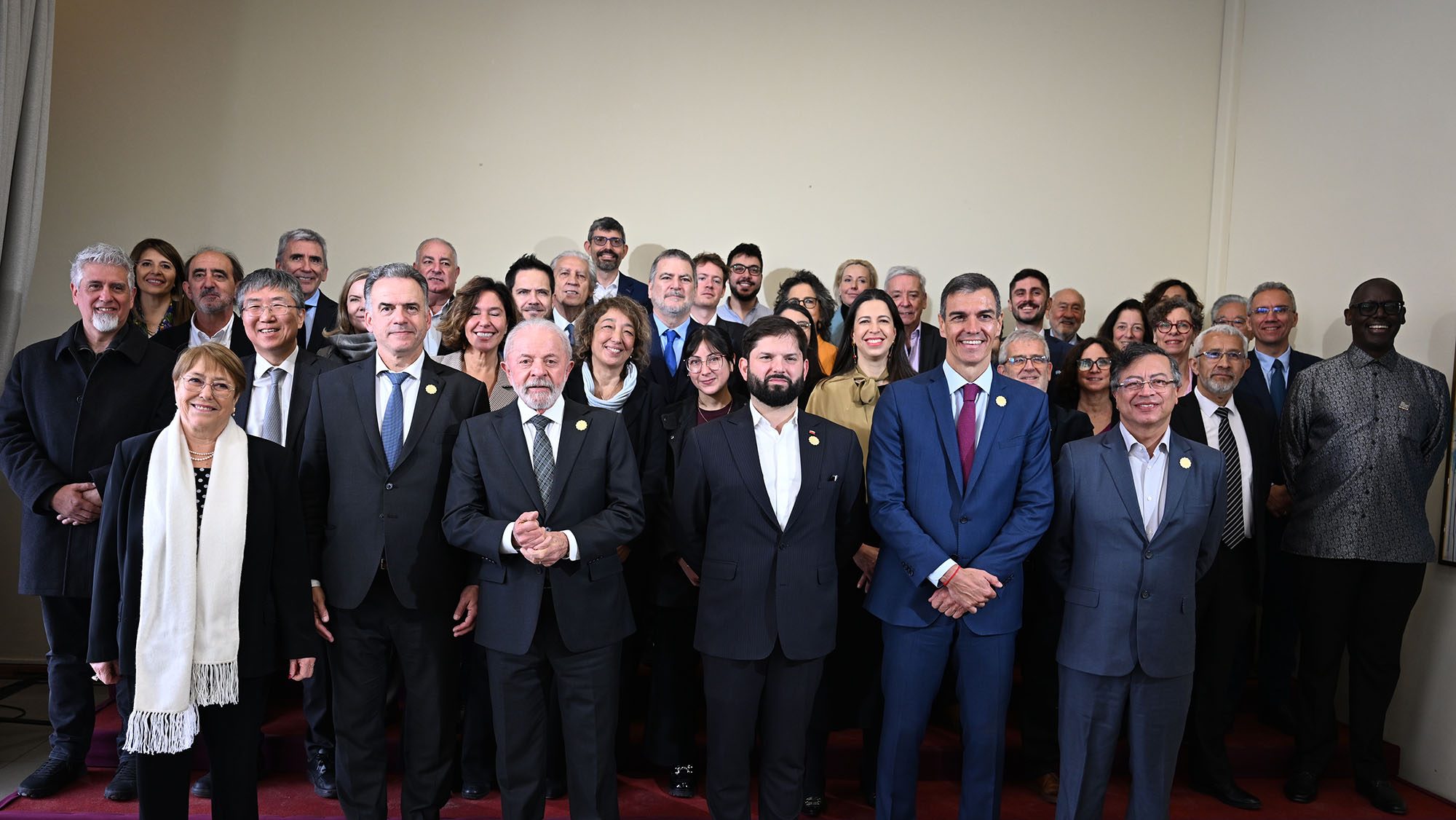 Observacom's tweet card. En la Reunión de Alto Nivel “Democracia Siempre”, los presidentes de Chile, Brasil, España, Uruguay y Colombia acordaron, entre varios puntos, avanzar en una agenda común para enfrentar la desinfor...