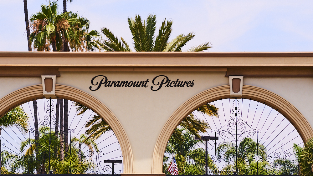 jazzt's tweet card. FilmLA reports L.A. location shoots continue to struggle, but producers look forward to an expanded tax incentive.