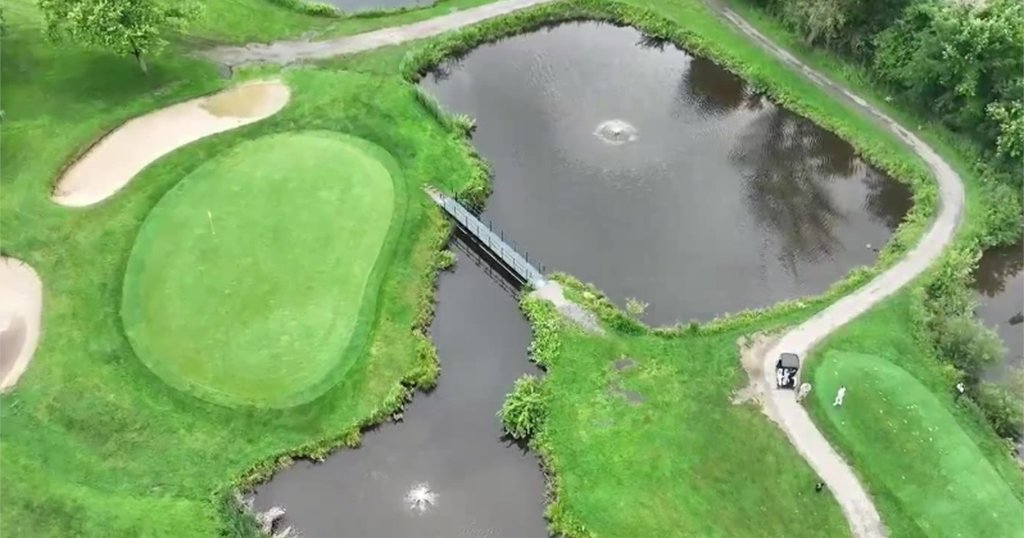 ismithKDKA's tweet card. The 17th hole at 3 Lakes stands out as a challenge during a tough finishing stretch.