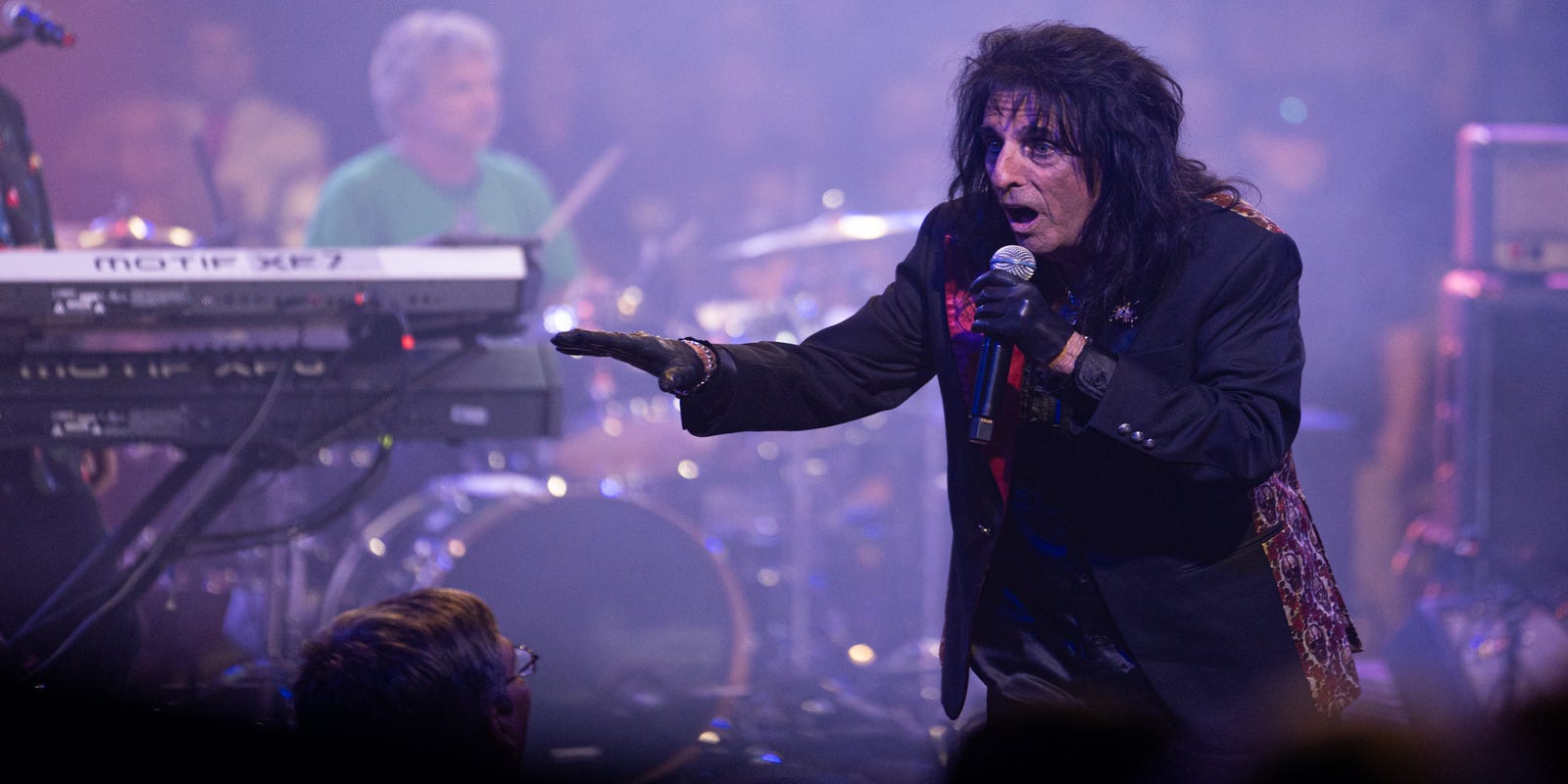 EdMasley's tweet card. The reunited Alice Cooper group and Eagles guitarist Don Felder top the Christmas Pudding 2025 lineup, benefiting Cooper's Solid Rock Teen Centers.