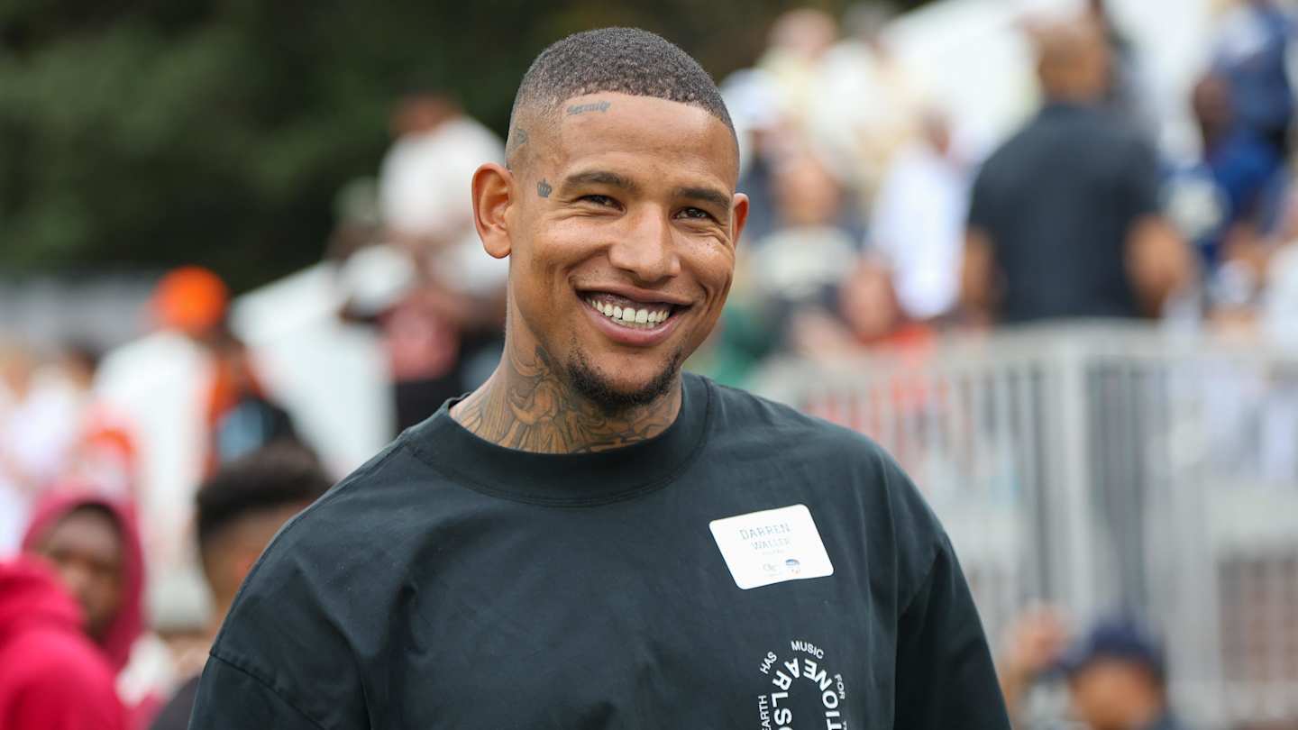 PoupartNFL's tweet card. Darren Waller conducted his first media session with the Miami Dolphins on Tuesday when he discussed, among other things, why he chose Miami as his comeback tea