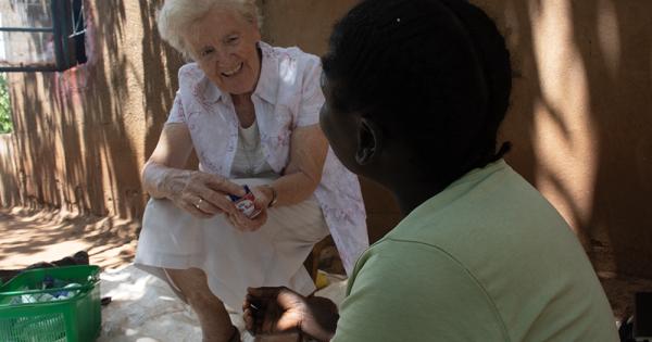 NCRonline's tweet card. Sr. Mary Courtney's fight against HIV/AIDS in Zambia has made a difference in the lives of many. She also works with patients living with mental health issues, epilepsy, tuberculosis and cancer. 