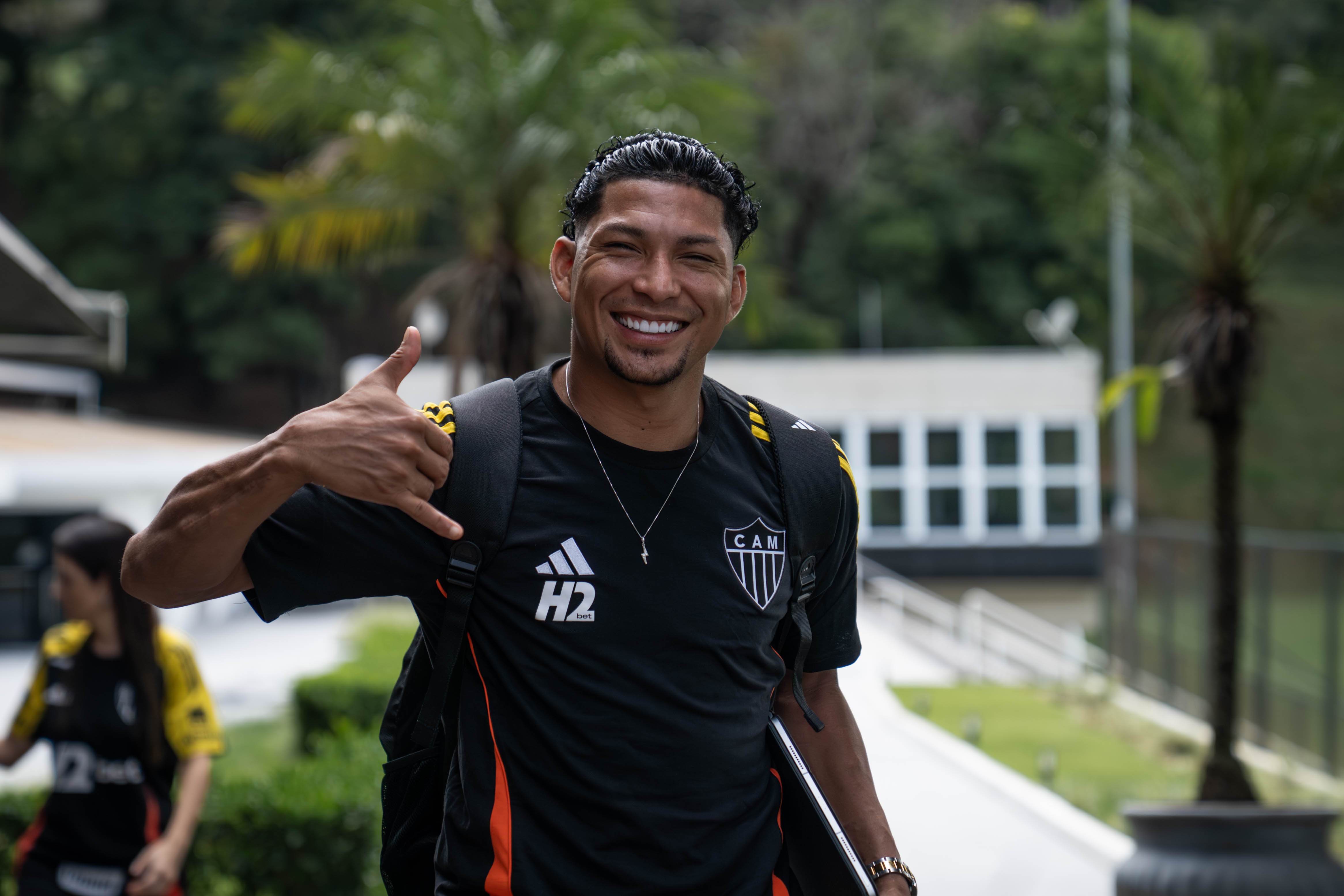 ChatackBruno's tweet card. Mais informações em instantes