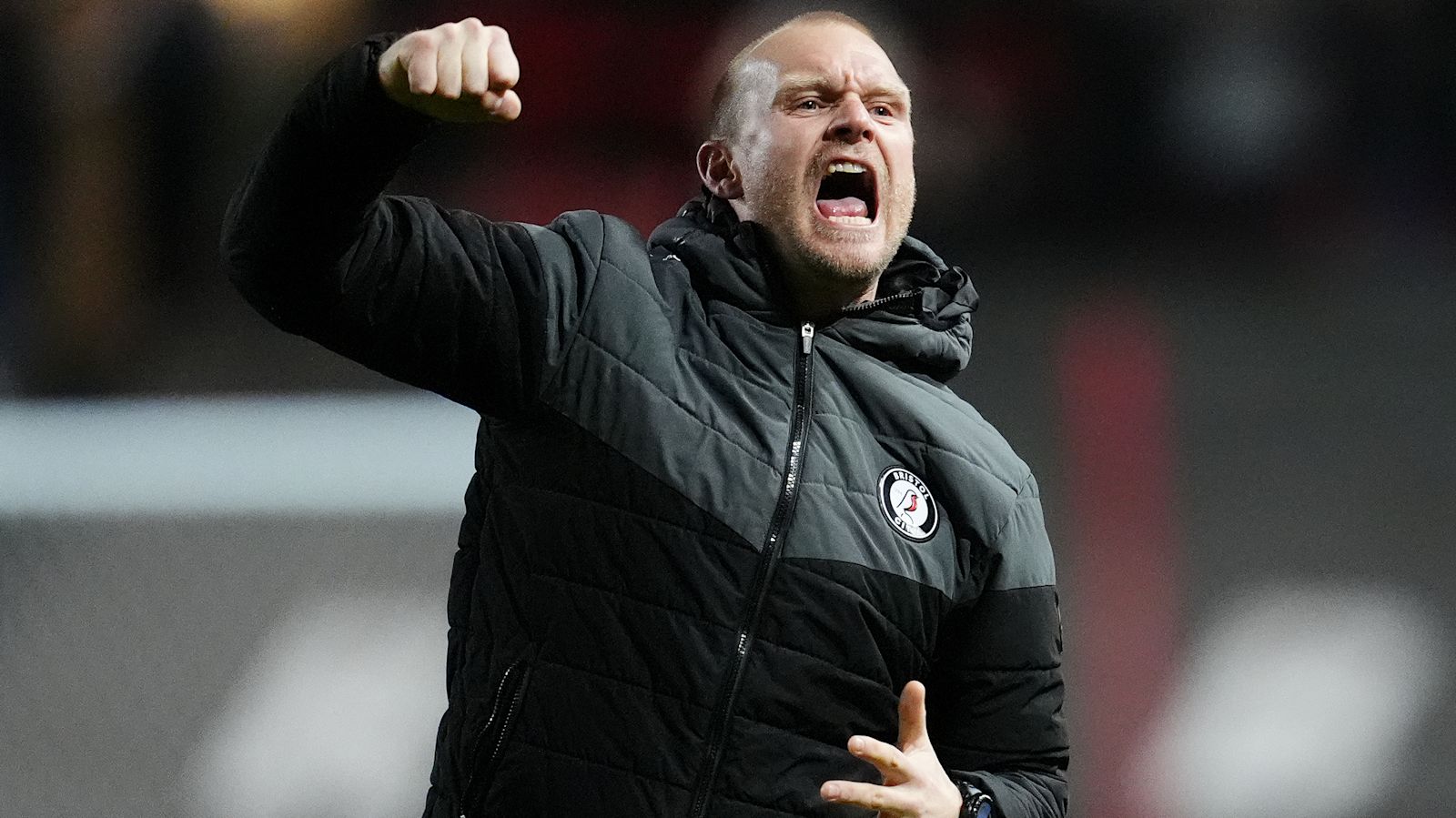 RossArnottITV's tweet card. Discussions over the 39-year-old's future have taken place over the last week, after Manning guided the club to their highest league finish since 2008. | ITV News West Country