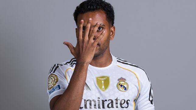 Daily_Hotspur's tweet card. La llegada de un nuevo inversor a los ‘Spurs’ abre otra vía para que el brasileño abandone el Real Madrid. Su futuro está más abierto que nunca.