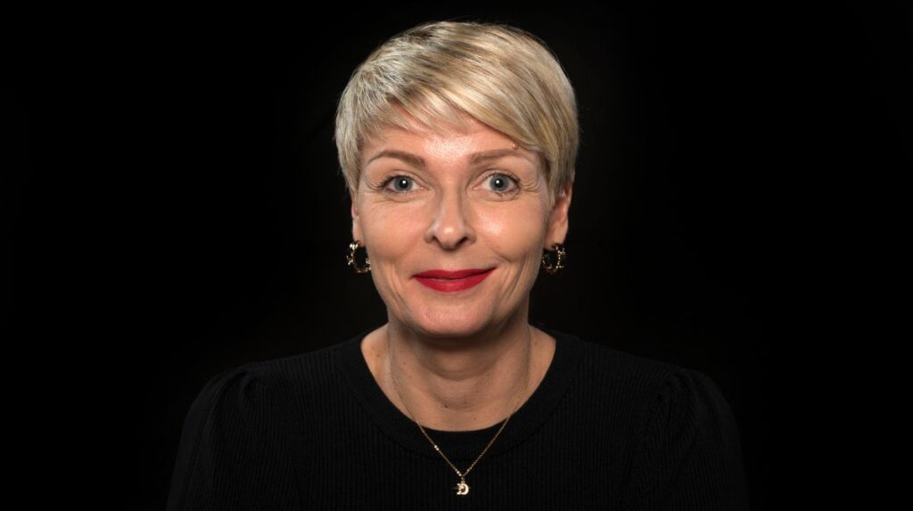 BastinLab_Paris's tweet card. Daria Julkowska coordonne depuis plusieurs années des projets européens de soutien à la recherche sur les maladies rares. Au terme d’efforts récompensés par le Prix Appui à la recherche de l’Inserm,...