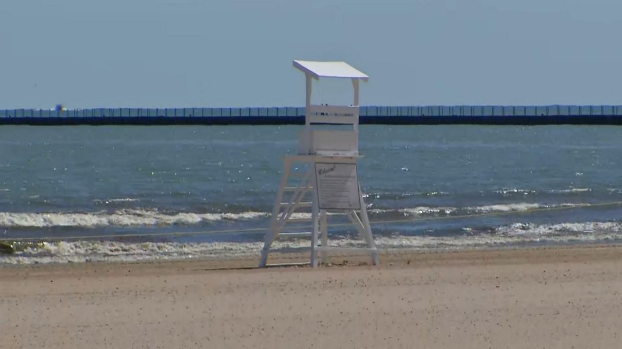 EMPIREREPORTNY's tweet card. A report showed 59% of the beaches tested were found to have potentially unsafe levels of fecal bacteria on at least one testing day.