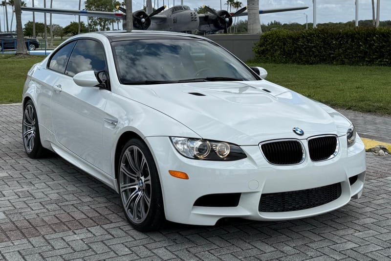 06E90's tweet card. This 2010 BMW M3 Coupe is for sale on Cars & Bids! Auction ends July 1 2025.