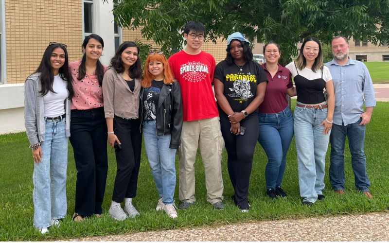 TAMU_Biology's tweet card. Jerome Menet Lab: How the Body Keeps Time, and Why It Matters When It Fails By: TAMU Biology Have you ever felt jet lagged, had trouble sleeping, or struggled with a midday