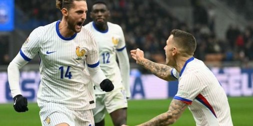 chroniquebleue's tweet card. Français et Italiens ont joué la Ligue des Nations à fronts renversés : après la nette victoire de la Squadra à Paris en septembre, les Bleus ont joliment terminé 2024 par un succès indiscutable à…