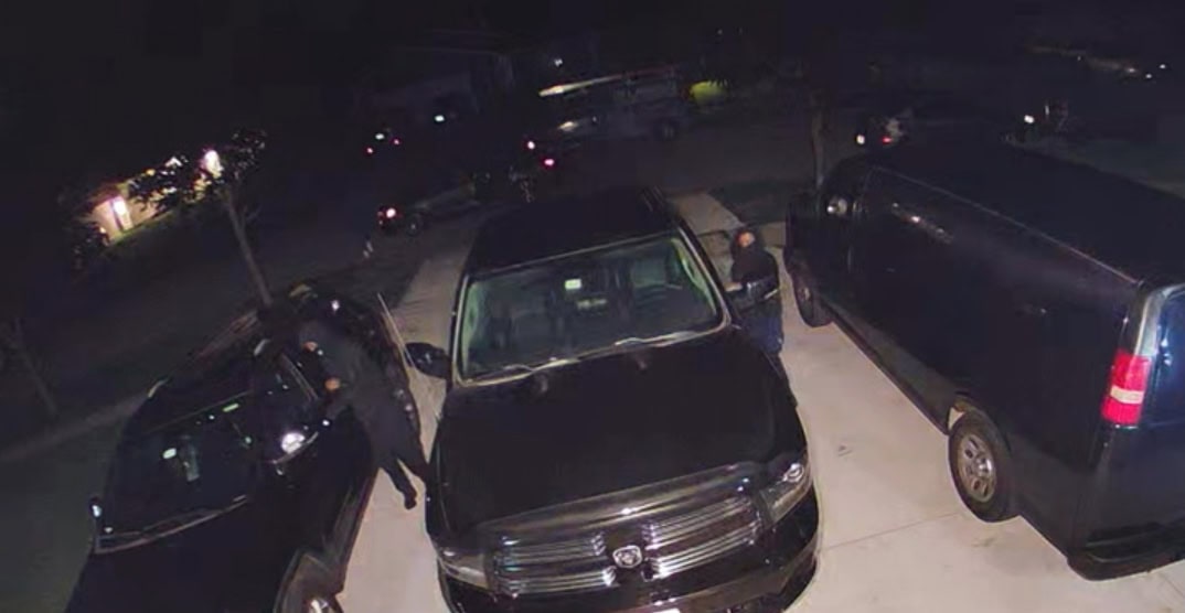 LMCScanner's tweet card. Police are warning the community to lock their vehicles and report suspicious behavior after numerous cars were burglarized by an organized crew in Cary during the overnight hours.