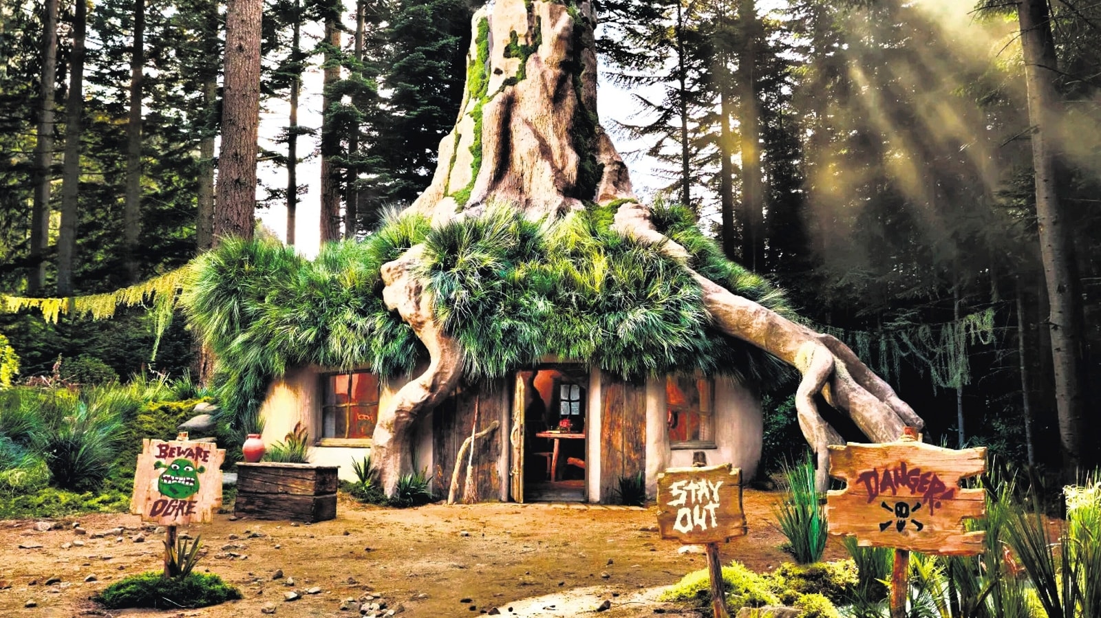 HTBrunch's tweet card. Tacky socks with scenes from The Office, Thor waffles and IYKYK memorabilia from Dune, LOTR and more. Here are 10 gifts that honour true fandom
