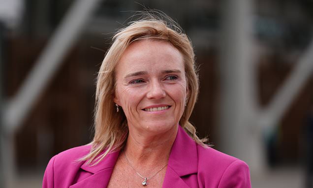 RonniNicole1's tweet card. Sandie Peggie has lodged a claim against NHS Fife and a transgender doctor, citing four claims under the Equality Act 2010.