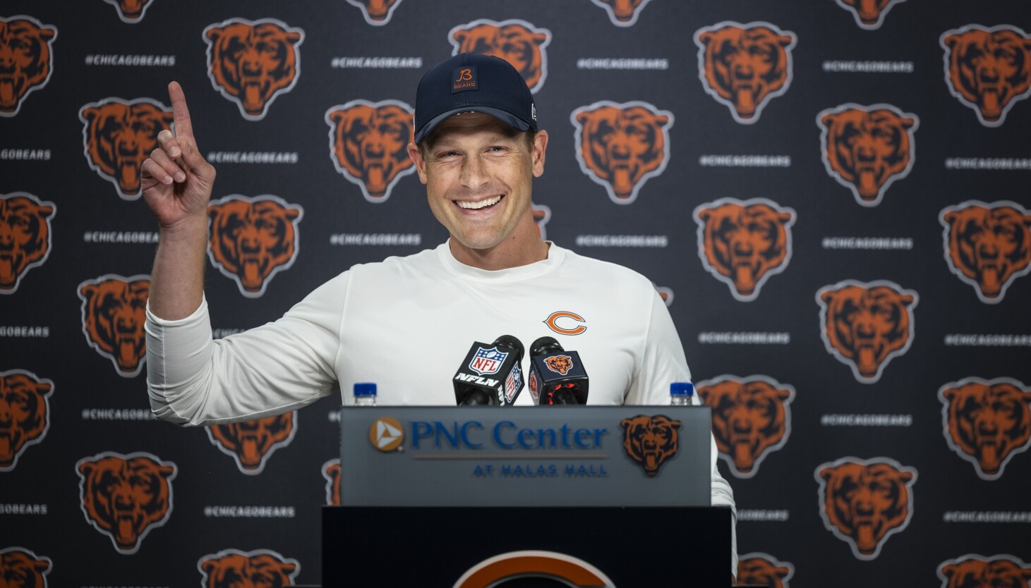 suntimes_sports's tweet card. The veterans arrive at Halas Hall to start what could be a pivotal season for the team.