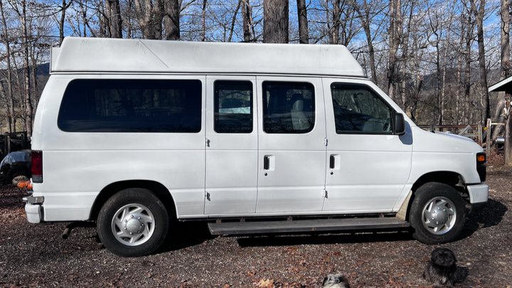 startupandrew's tweet card. The Rock Mobile needs a new engine! I'm a stone carver, and I … Bethany Lee needs your support for Help the Stone Carving Studio Keep Rolling: New Engine Fund