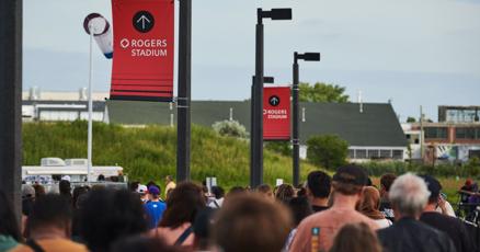 TorontoStar's tweet card. Planned track work will be pushed by an hour and a half, and extra service will be in place for fans leaving Blackpink’s Tuesday and Wednesday shows, the TTC says.