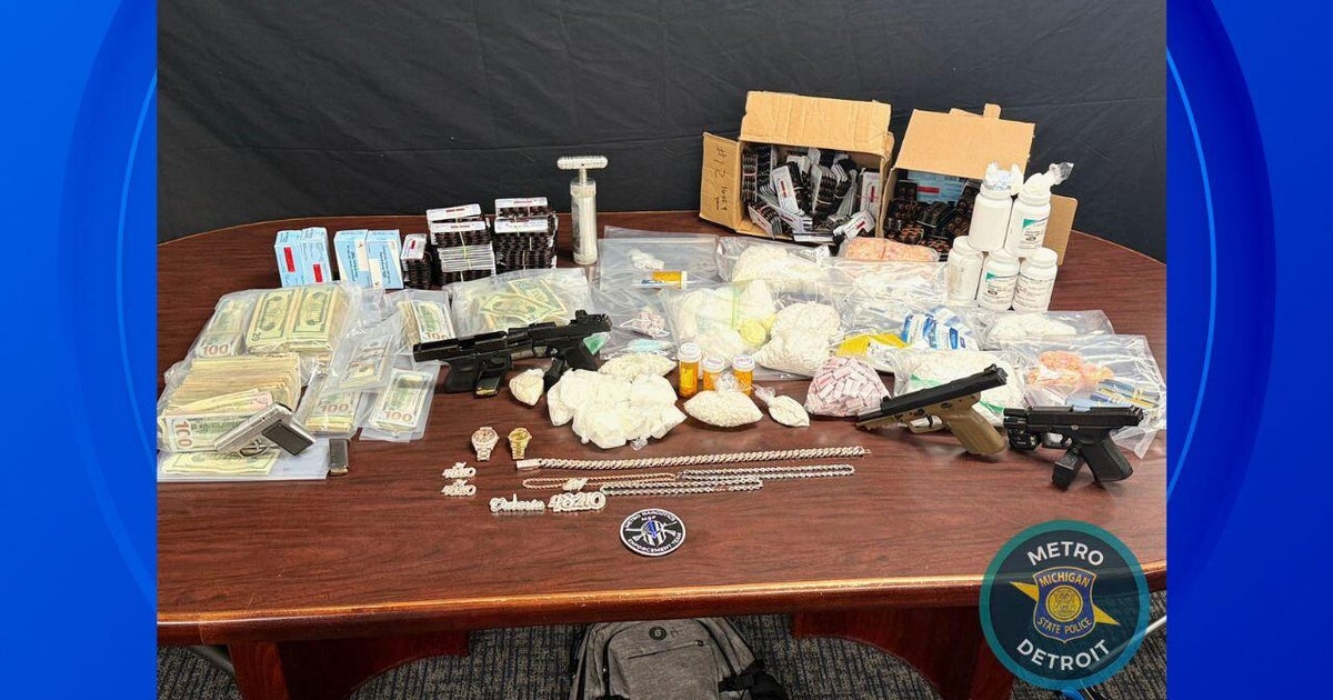 48hours's tweet card. The Metro Narcotics Enforcement Team led an investigation that resulted in search warrants served in Detroit, Melvindale and Dearborn.