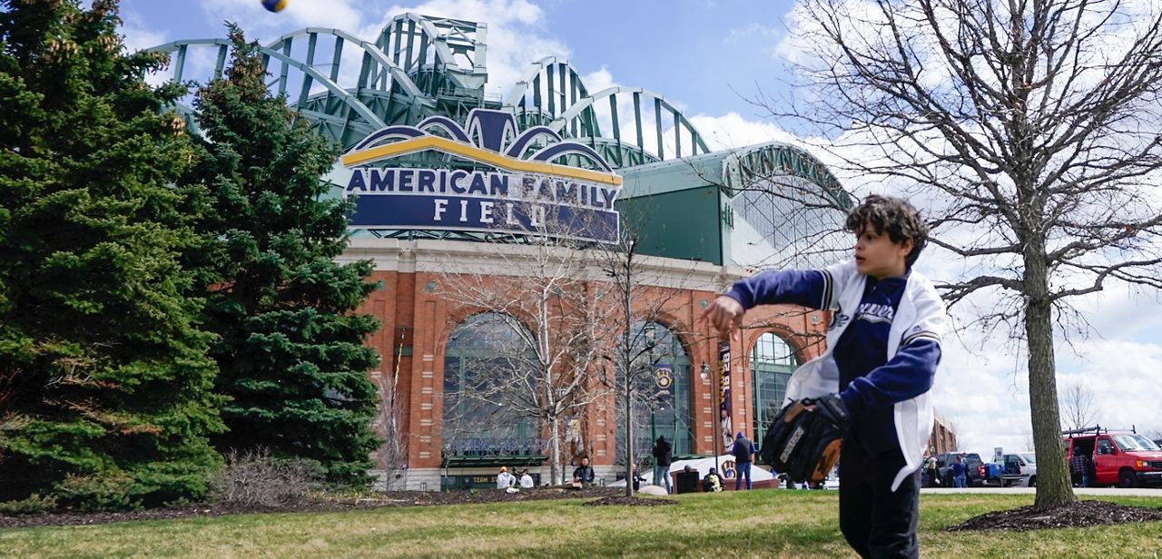 DennisKrause1's tweet card. The Milwaukee Brewers will hold an Alumni Home Run Derby after the 3:10 p.m. game against the Miami Marlins on Friday, July 25.