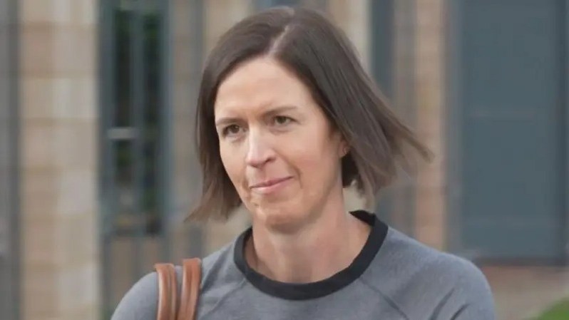 mindsci's tweet card. Lawyer put the statement to the A&E consultant Dr Kate Searle in the tribunal of the nurse who confronted transgender doctor Beth Upton in a female changing room