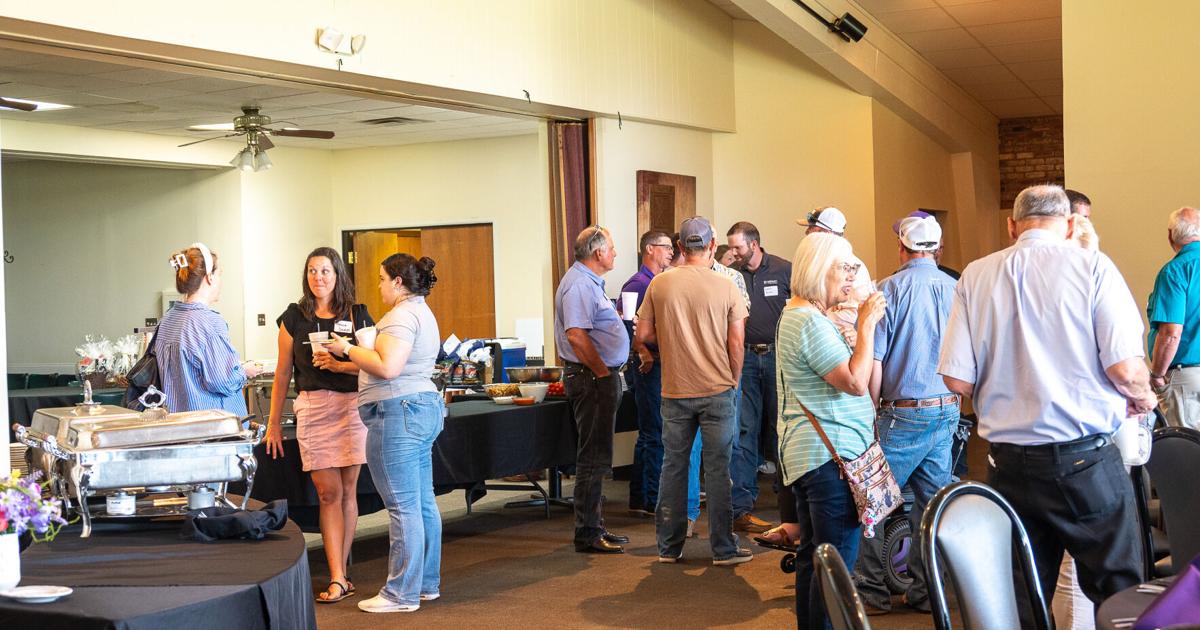 FarmTalkNews's tweet card. Friday, July 11th, the Kansas Soybean Association (KSA) hosted a Summer Soybean Social for local farms and soybean leaders at the Independence Country Club in Independence, Kansas.