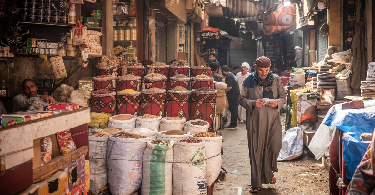 QantaraEN's tweet card. In his new book, Egyptian author Ahmed Zakaria Zaki explores the 19th-century history of Cairo's Jewish Quarter, tracing the social transformations within the city's Jewish community and its reaction...