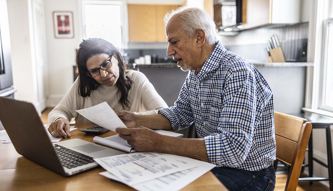 AARPNC's tweet card. A poll of older Americans shows that policymakers need to work to ensure that utility costs, especially electricity, remain affordable.