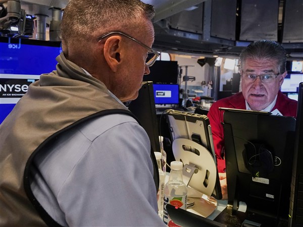 toledonews's tweet card. NEW YORK — Wall Street inched to another record on Tuesday following some mixed profit reports, as General Motors and other big U.S. companies gave updates ...