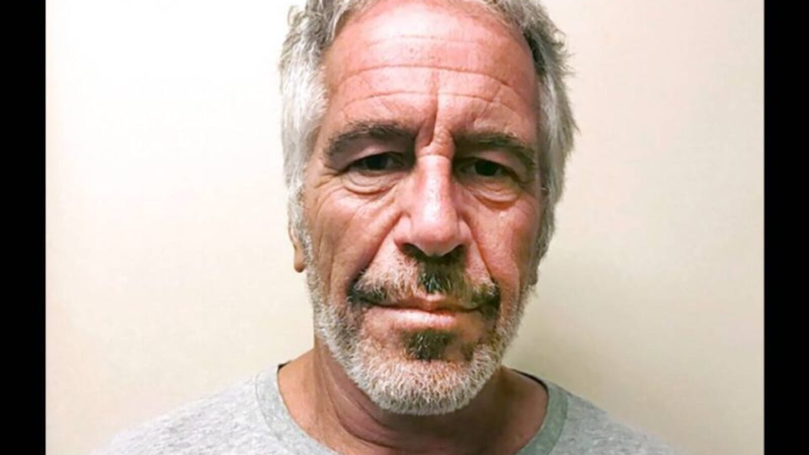 RED_IN_PA's tweet card.           Roy Black, a prominent Miami defense attorney who once represented Jeffrey Epstein has passed away.