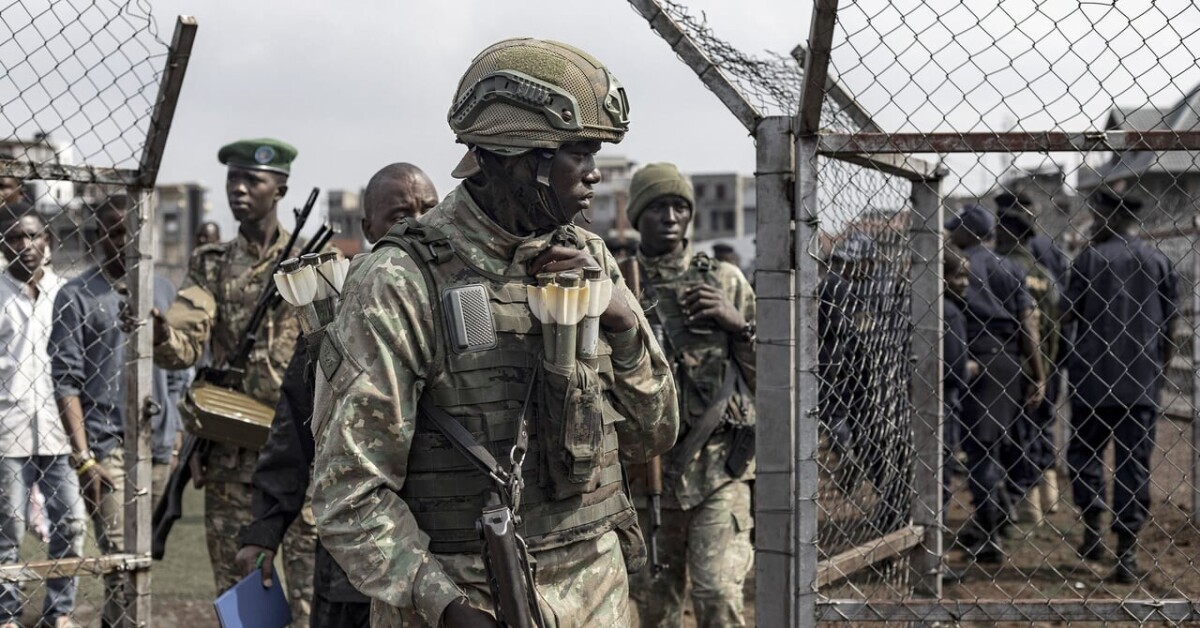 jeune_afrique's tweet card. Dans l’est de la RDC, les combats entre M23 et milices pro-Kinshasa continuent malgré les avancées...