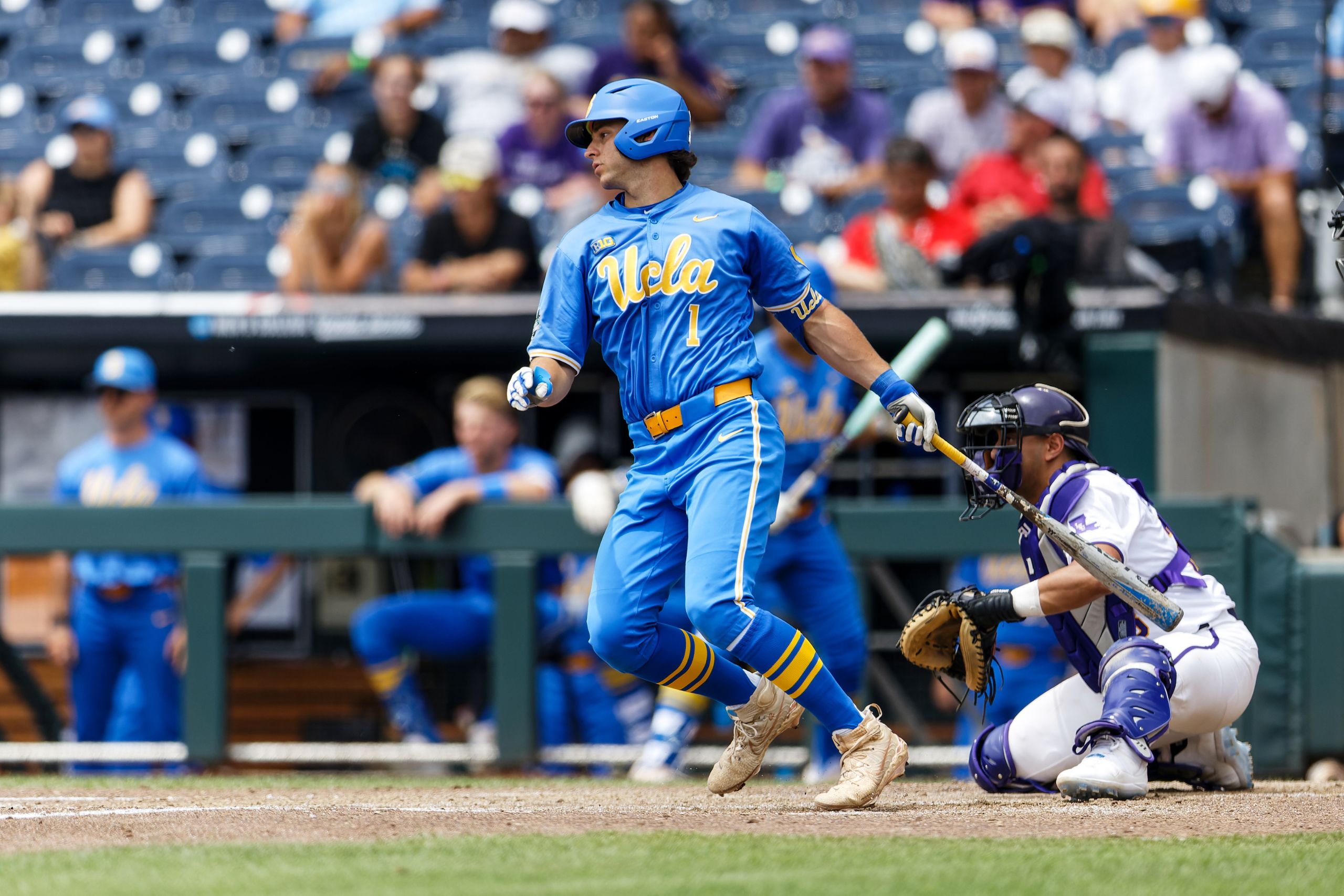BenBadler's tweet card. Baseball America presents our updated ranking of the top 100 prospects for the 2026 MLB Draft, led by UCLA shortstop Roch Cholowsky.