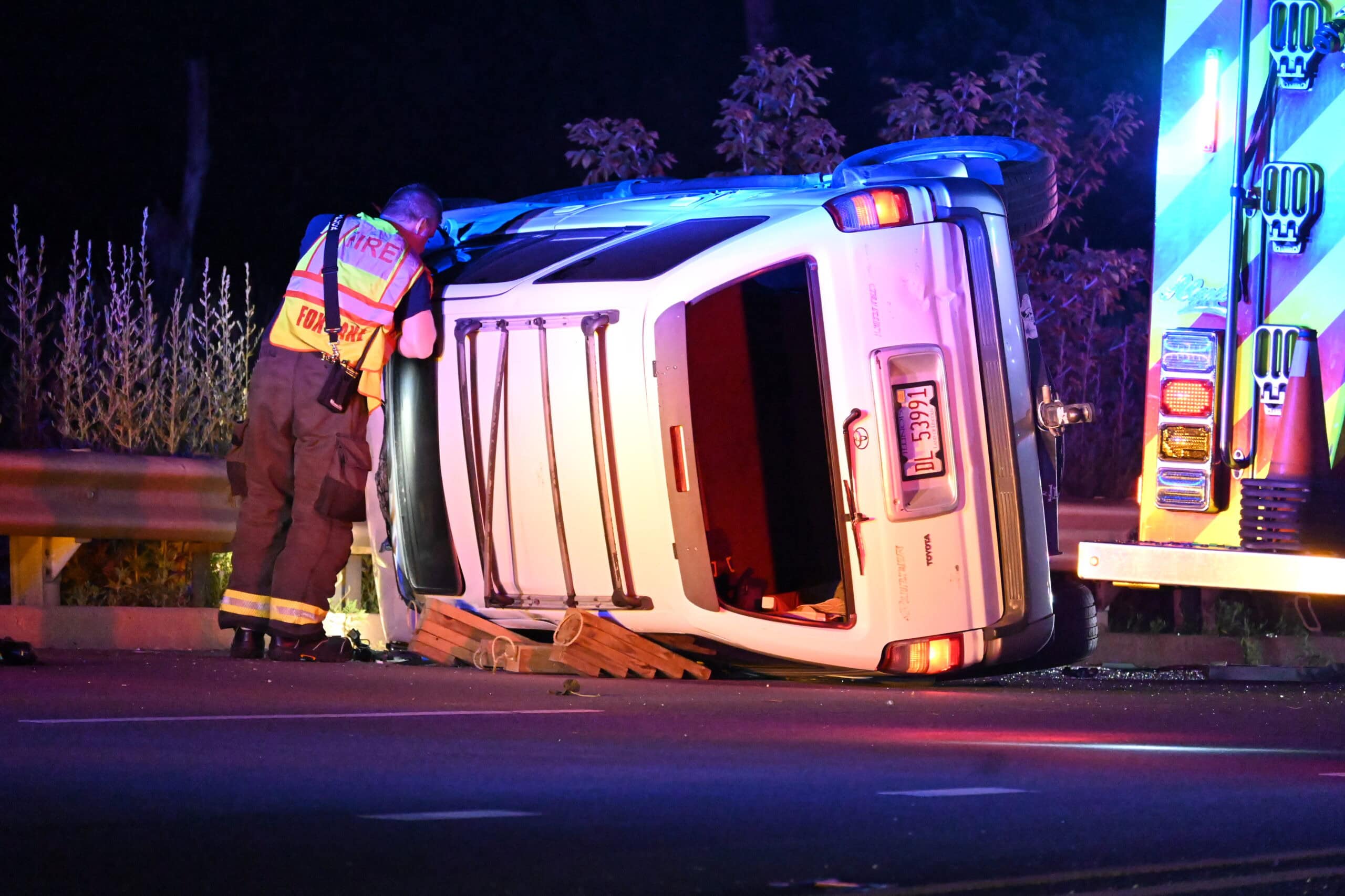 LMCScanner's tweet card. A driver suffered minor injuries after he told the sheriff that he was distracted eating Taco Bell, causing him to lose control and roll his car over on Route 12 near Fox Lake.
