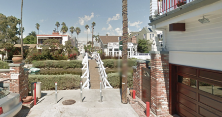 WestsideCurrent's tweet card. VENICE — A burglary suspect was taken into custody Tuesday afternoon in Venice after a resident reported a break-in, authorities said.