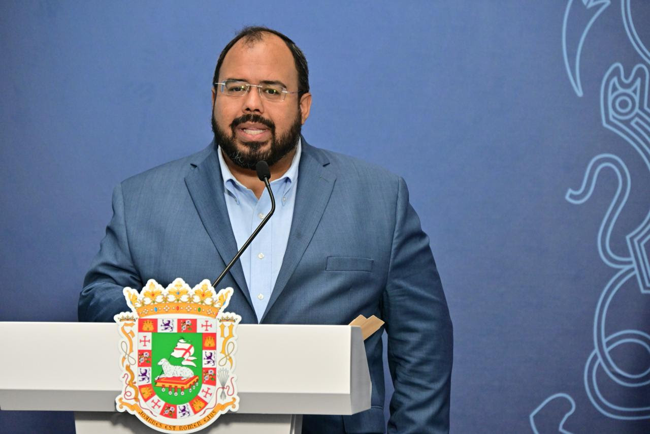 ivanantonio2016's tweet card. Secretario de Educación confirma que agencias federales no han solicitado información relacionado a temas migratorios