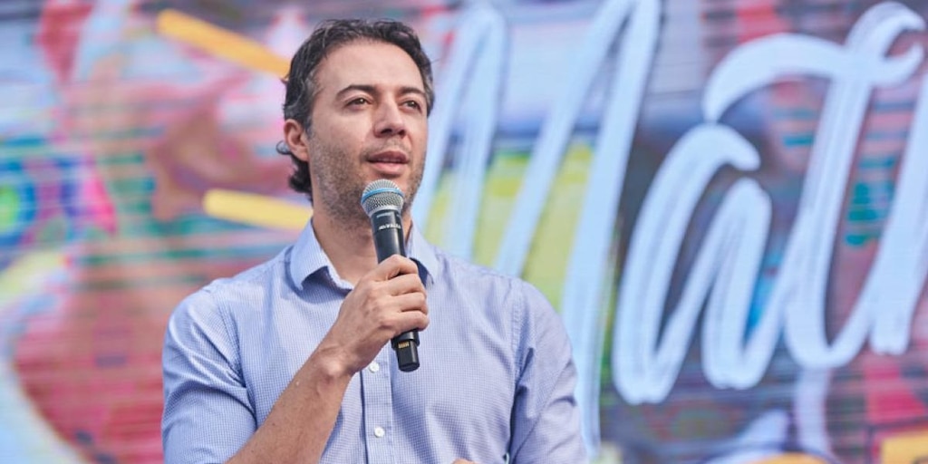 QuinteroCalle's tweet card. Según el exalcalde de Medellín y precandidato presidencial todas las funciones de una notaría las puede hacer “una página web y gratis”